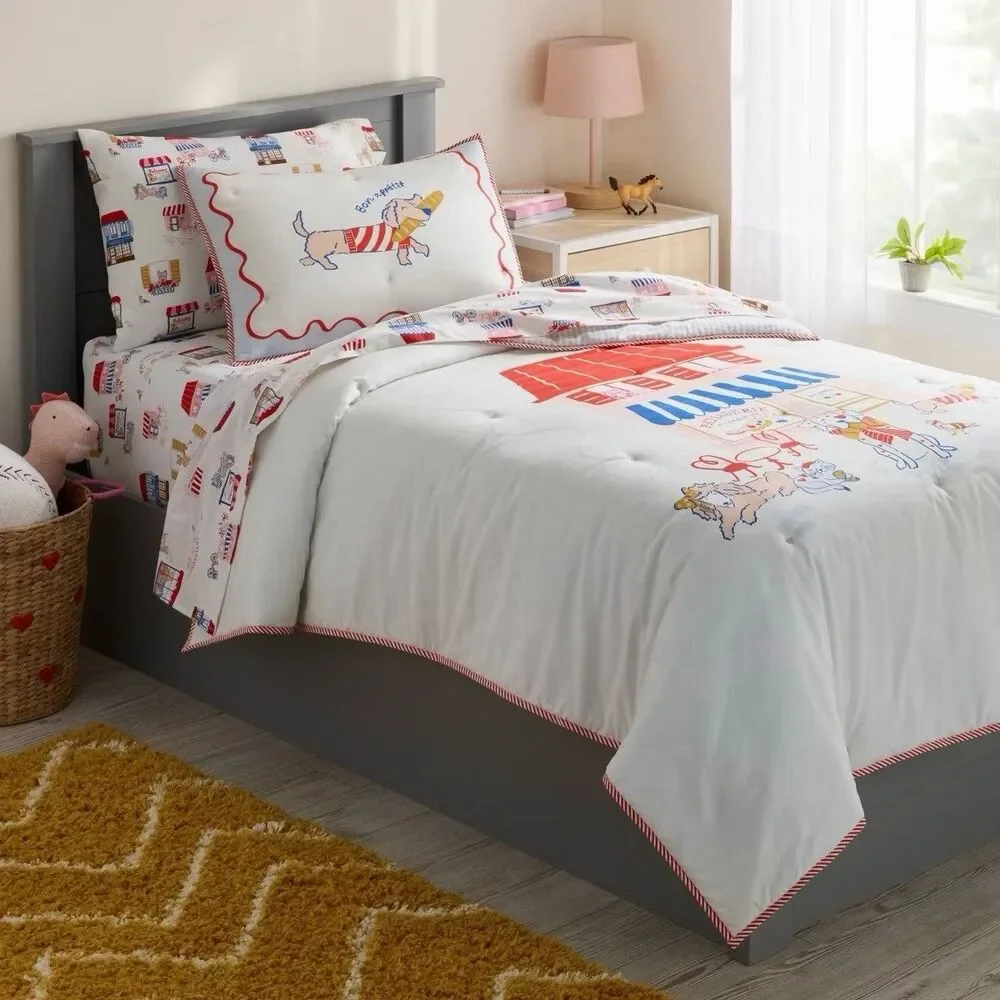 Pillowfort Patisserie Scene Kids Comforter Set Full Queen New